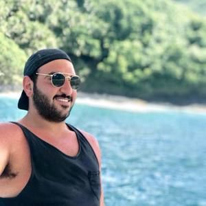 Meet your Posher, Dean